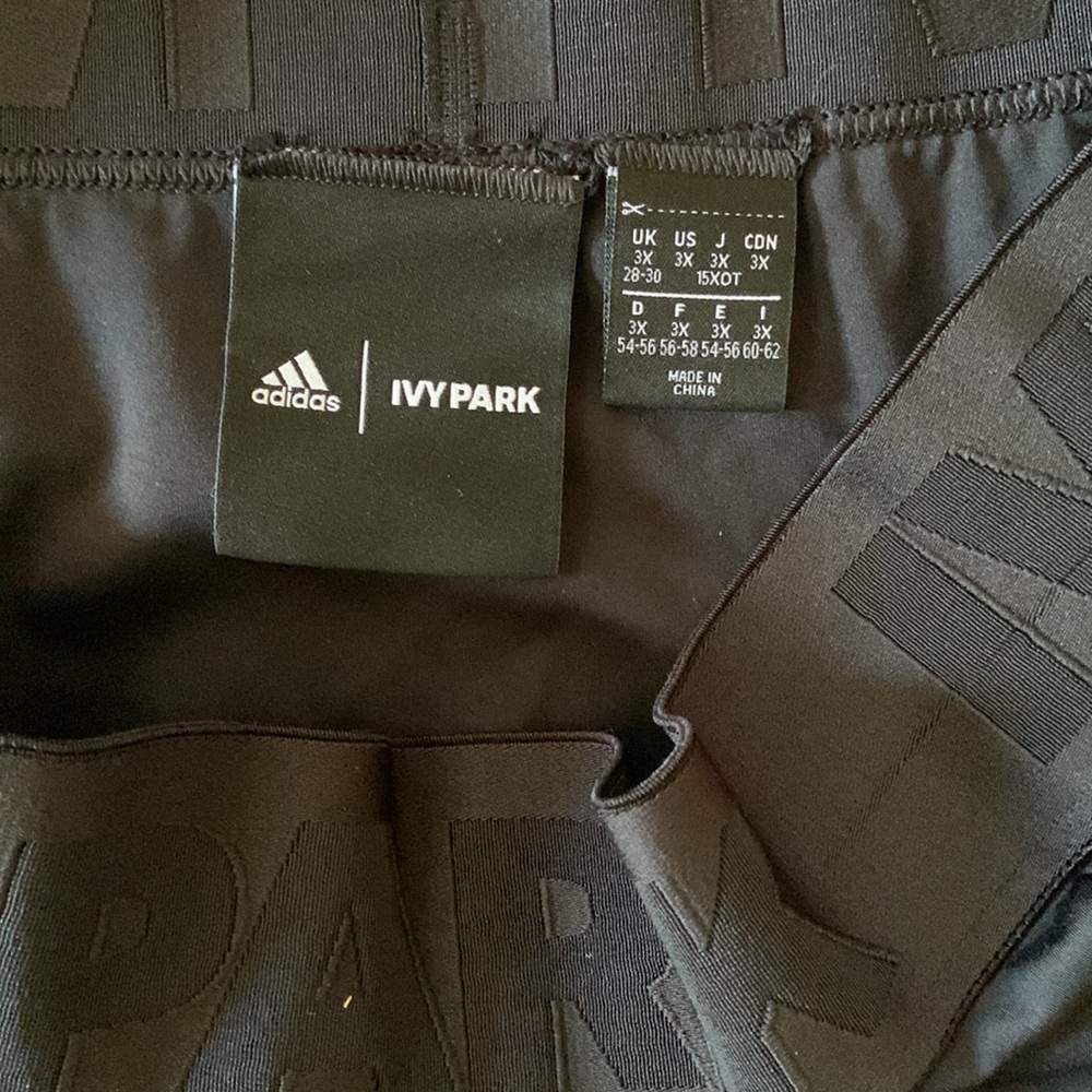 Ivy Park Beyoncé Adidas black gold sports bra 2X AND athletic shorts 3X DRIP 2.2 - Picture 4 of 16